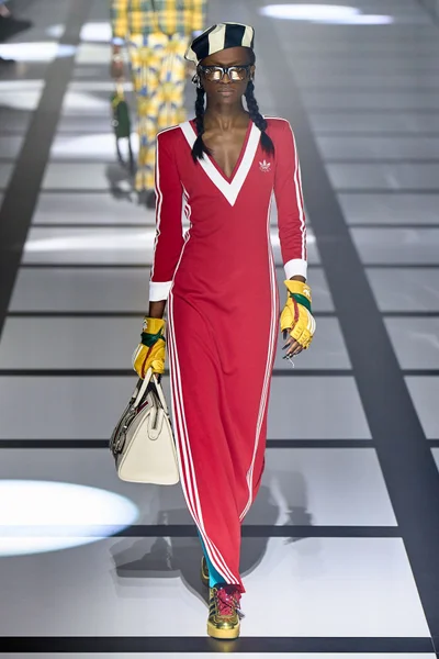Look 23